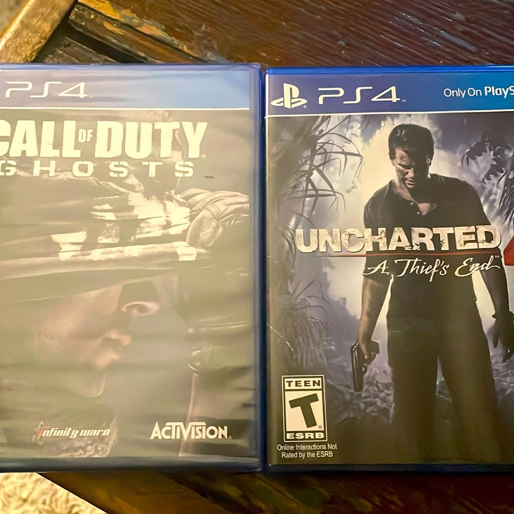 PS4 Game Bundle (Like new!)